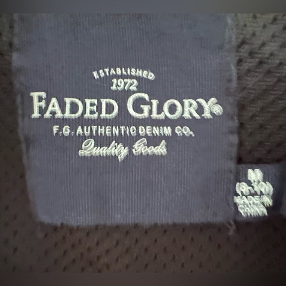 Fully Lined Full-Zip Wind Breaker with Hidden Hood in Neckline - NWT - Picture 7 of 7